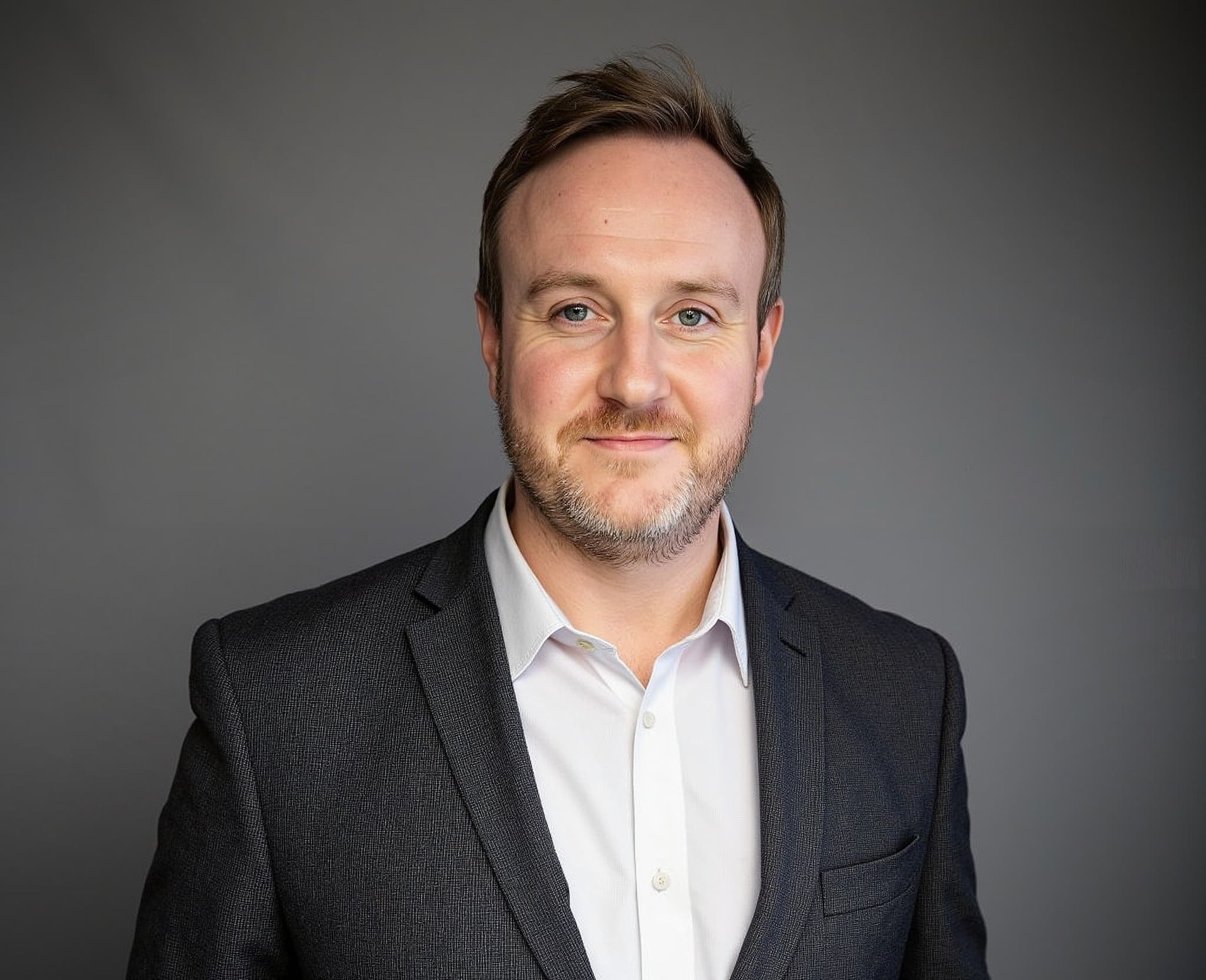 Alex Bailey, Solicitor specialising in Commercial Litigation and Dispute Resolution at PDA Law Chester